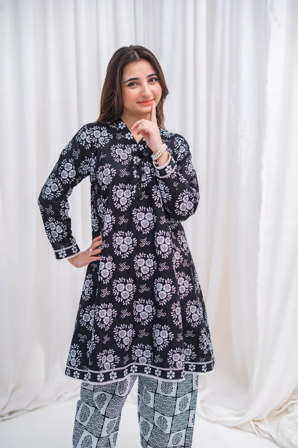 Women's Black Floral Lawn Co-Ord Set 2 Piece T-MC-TP-006