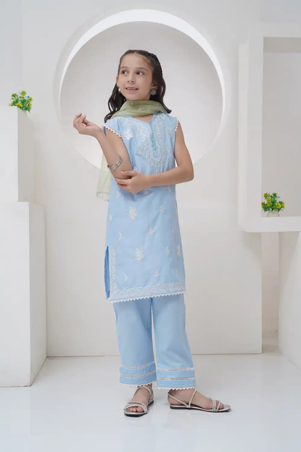 3 Piece Embroidered Suit Organza Dupatta GS-EMB-001