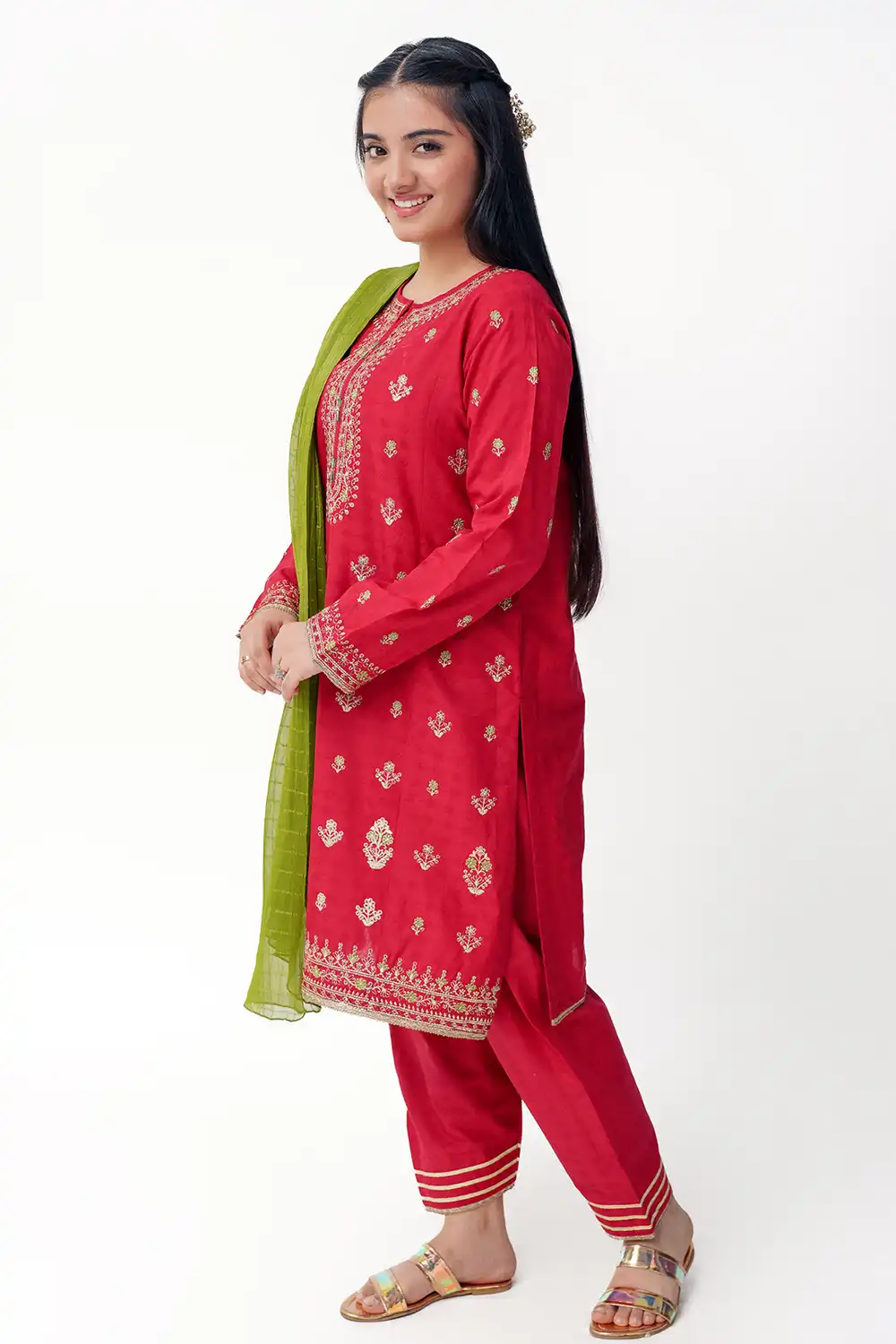 3 Piece Embroidered Suit Green Chiffon Dupatta T-SFC-025