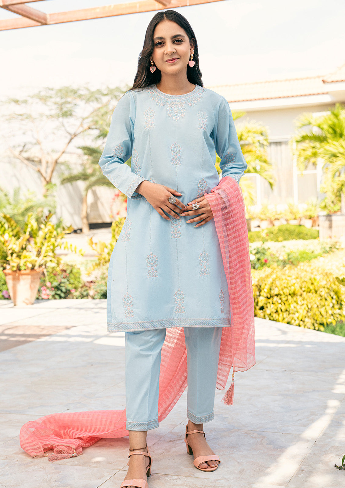 T-SFC-007 3Piece Suit Embroidery shirt