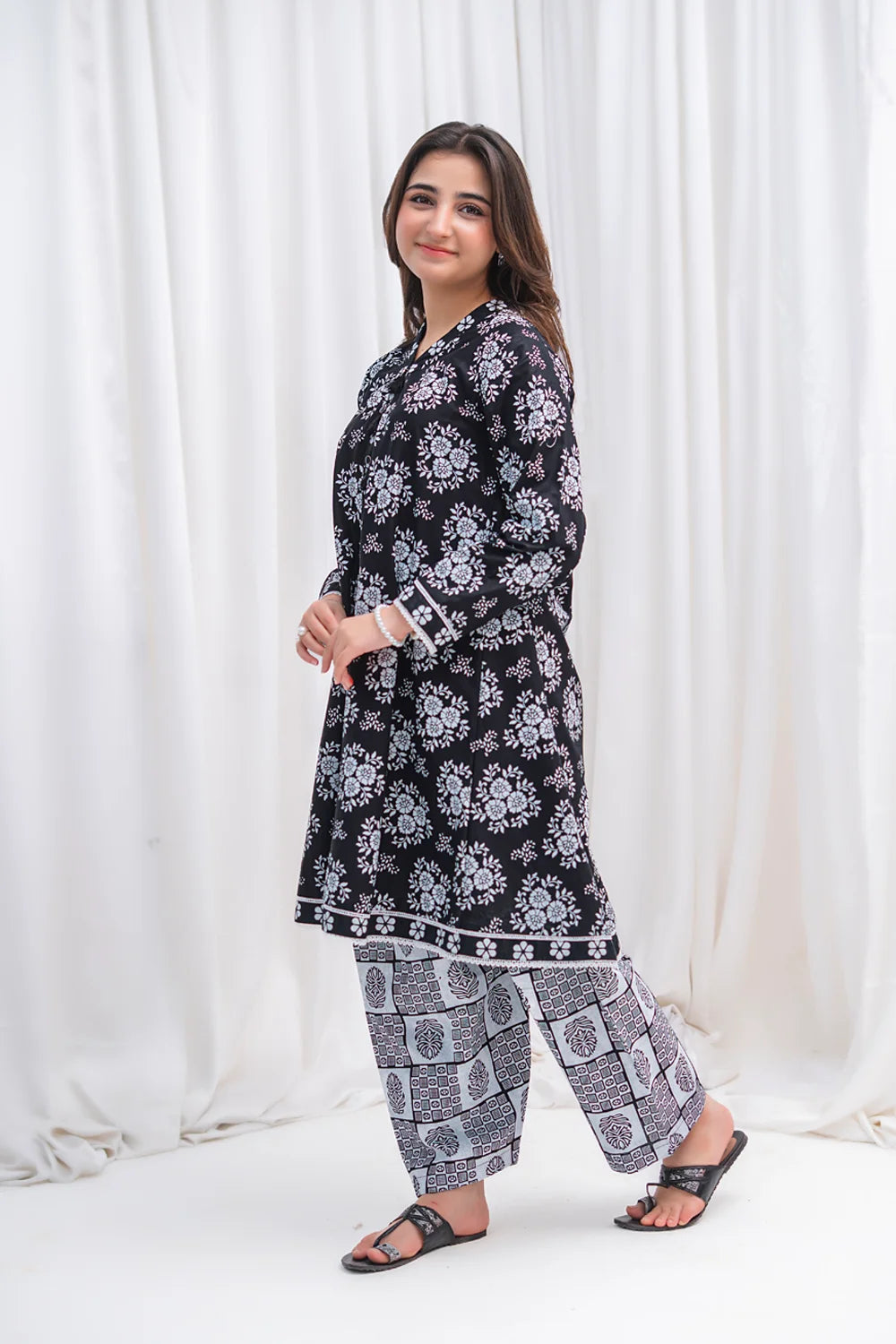 Women's Black Floral Lawn Co-Ord Set 2 Piece T-MC-TP-006