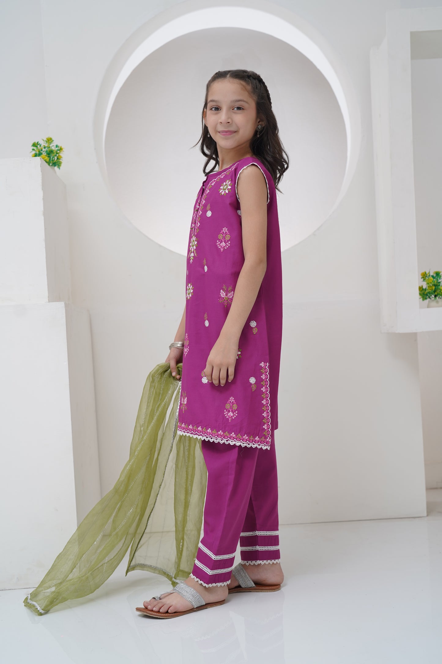 3 Piece Embroidered Suit GS-EMB-002