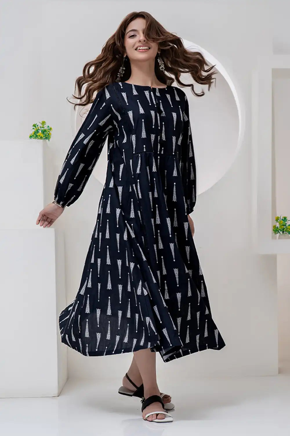 1 Piece Lawn Printed Maxi Black Color Maxi-019